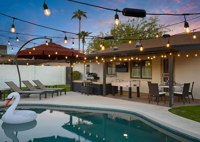Spacious Palm Oasis *
